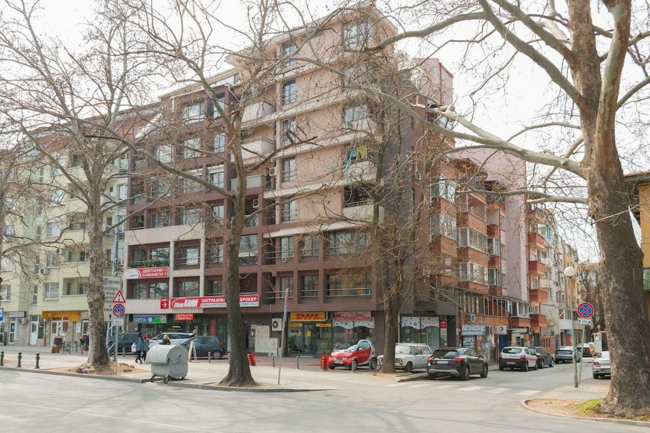 Glorious - 2-Bedroom Apartment Near Youth Hill By Flat Mаnager Пловдив Екстериор снимка